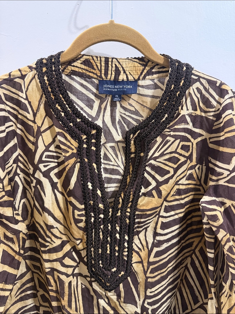 Jones New York Brown and Tan Patterned Tunic with Braided Trim